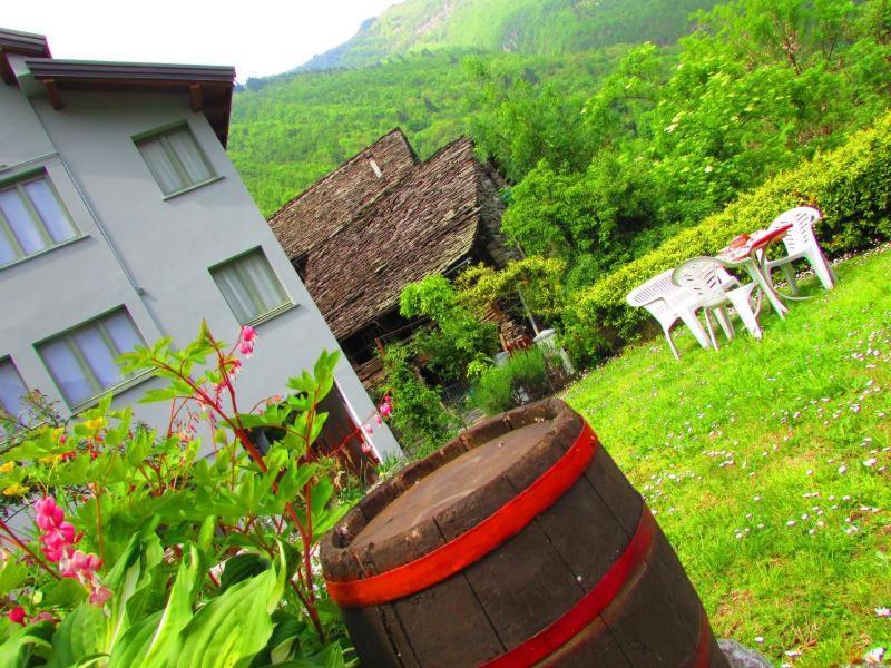 Casa Vacanza PIZZO CAMINO Calasca-Castiglione Exterior foto